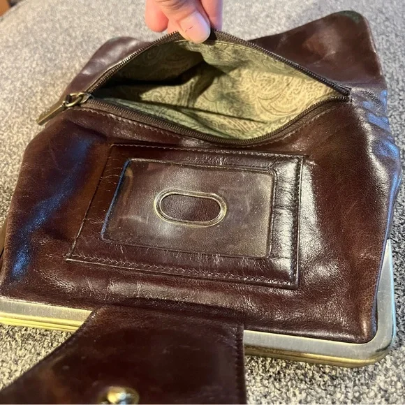 HOBO Vintage Brown Leather Clutch - Picture 8 of 12